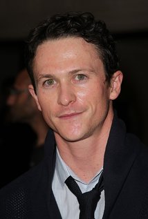 Jonathan Tucker Picture