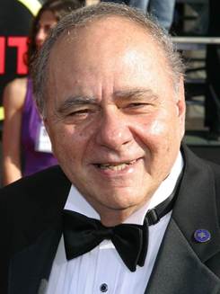 R�sultat d�images pour michael constantine
