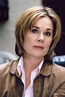 Roxanne Hart Picture
