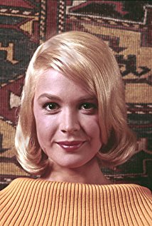 Sandra Dee Picture